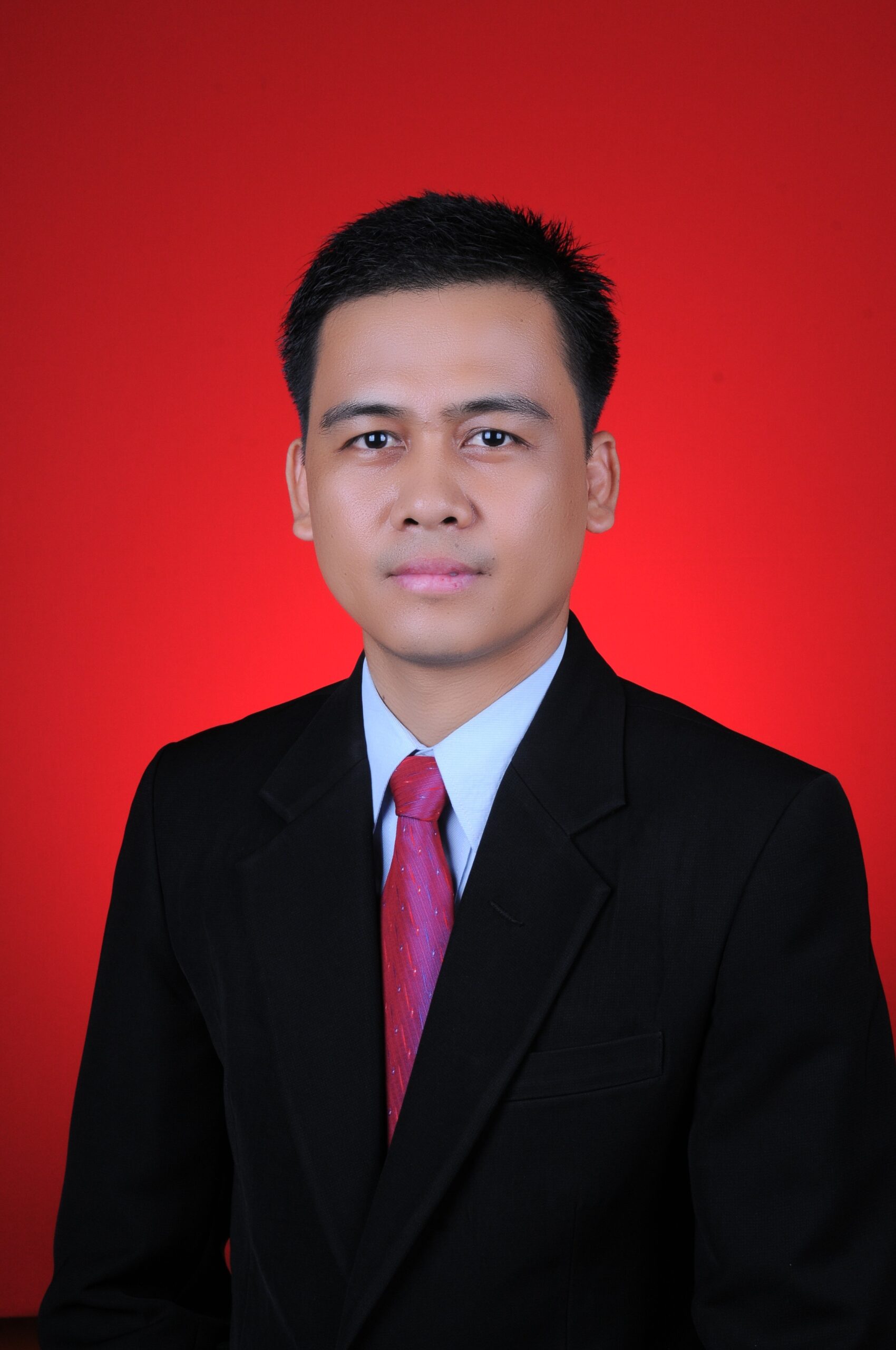 Dr. Suhendri