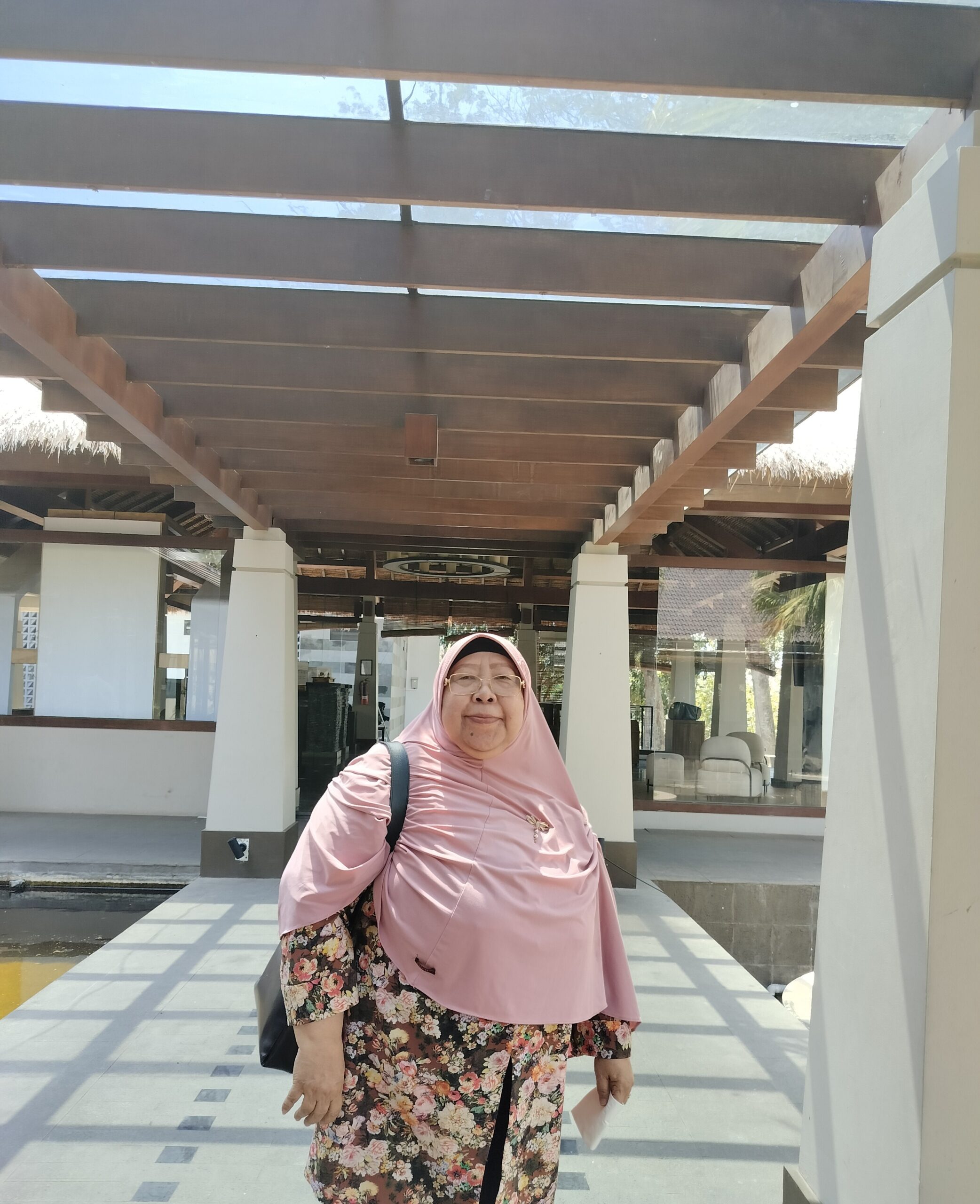 Dra. Tri Suyati